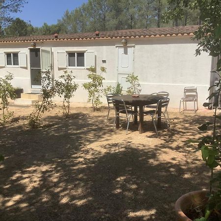Bungalow Avec Piscine Privative Proche Aix En Provence La Barben Екстериор снимка