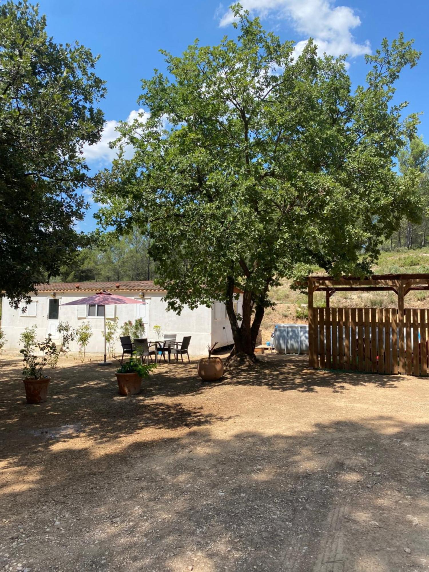 Bungalow Avec Piscine Privative Proche Aix En Provence La Barben Екстериор снимка